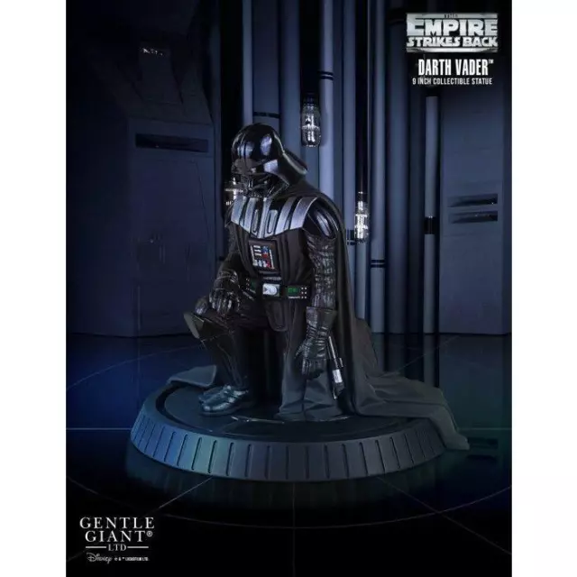 Gentle Giant Kneeling Darth Vader Statue 1/6