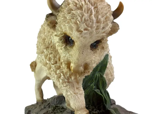 Vintage Resin White Buffalo Bison Standing Figurine Statue Sculpture 7.25" Tall