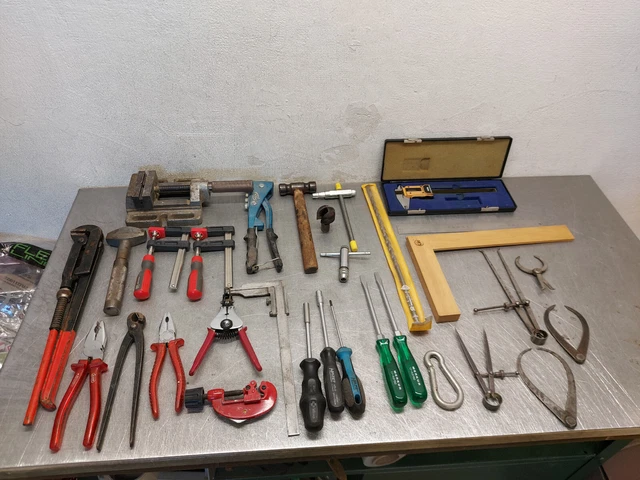 herramienta antigua juego de 30 piezas pinzas martillos herramienta de medición colección cerrajero