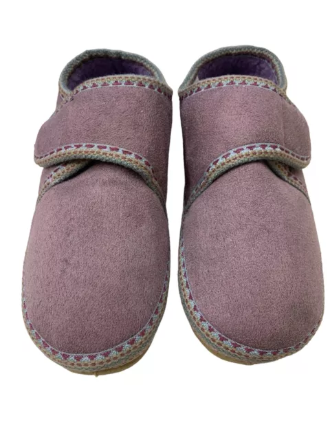 Deer Stags Utopia Micro Suede Womens Slipperooz Slipper Shoes Purple Size 7