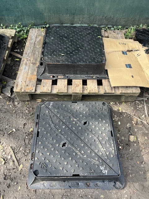 WREKIN D400 MANHOLE Cover Heavy Duty Iron Road Lid £200+vat Highway ...
