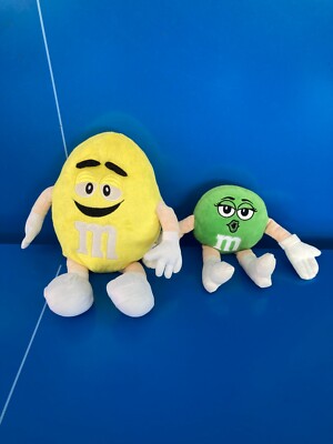 2 PELUCHE M&M'S World O-M-O VERTE VERT ET JAUNE 23 / 34 cm 2016 2015 TBE N?�1 EUR 29,99 - PicClick FR