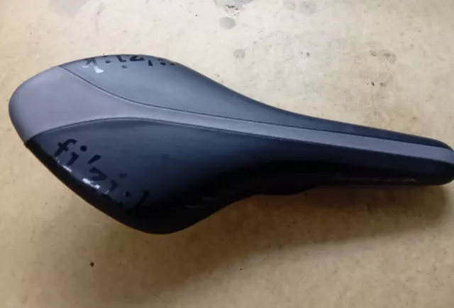 Fizik Arione CX Saddle Manganese Rails Black/grey