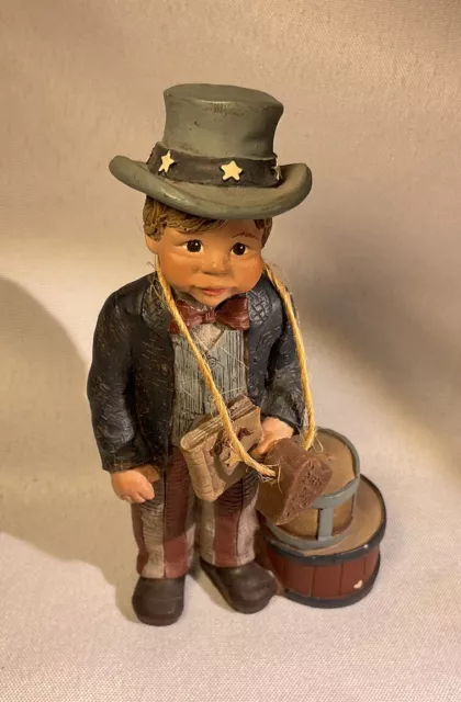 Sarahs Attic Limited Edition Figurine America Boy 1993 Signed