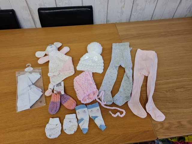 Baby Girls Huge Clothes Bundle. 86 Items Fist size, Newborn & 0-3 Months 19