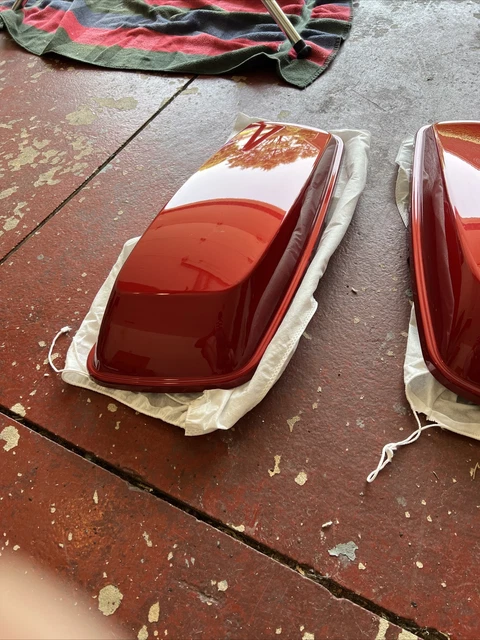 SADDLE BAG LIDS  Wicked Red  2014-Later OEM. HARLEY DAVIDSON TOURING