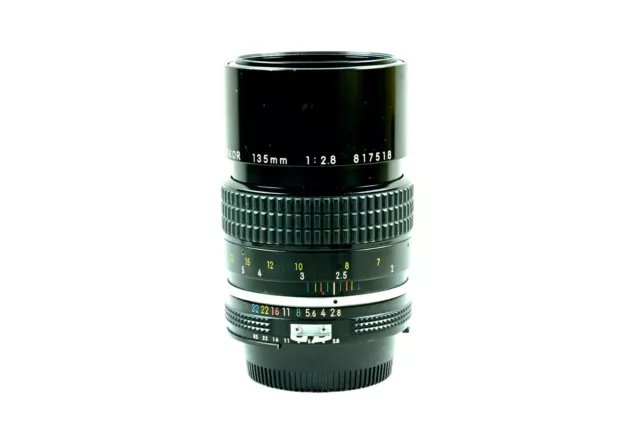 Nikon Nikkor  135 mm f/2,8 Ai-s  MF Teleobjektiv  #817518