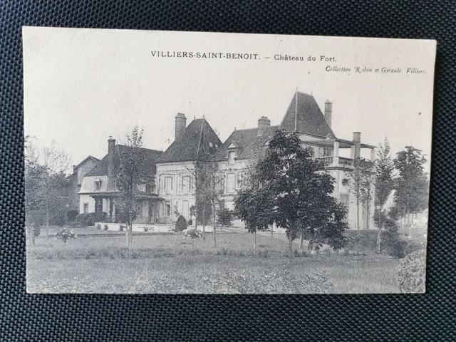 File:Villiers Saint Benoît 89 village 01.JPG   Wikimedia