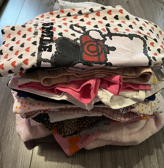 girls clothes bundle age 5-6 years.                         (c12) 2