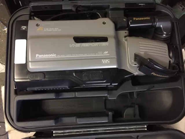 Videocámara Panasonic VHS Reporter AG-188 con estuche rígido - sin batería