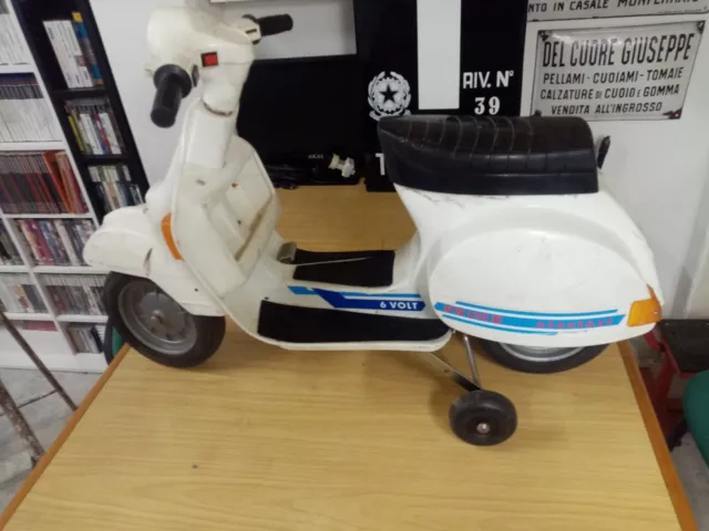 Vespa peg perego anni 80 top
