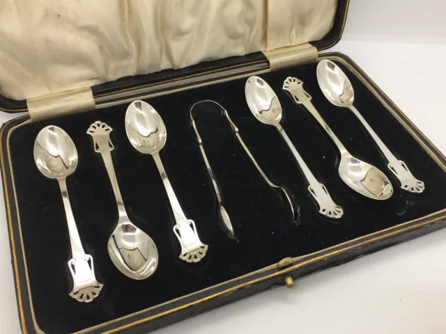 Set of six Elkington 1920s Art Deco solid silver teaspoons & sugar tongs nips