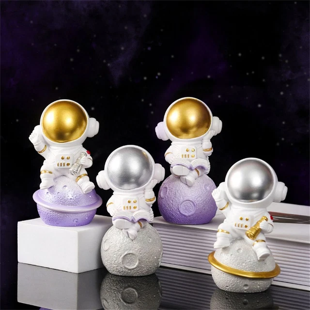 Interior astronauta figurina in resina cibo caramella che serve spazio di stocca