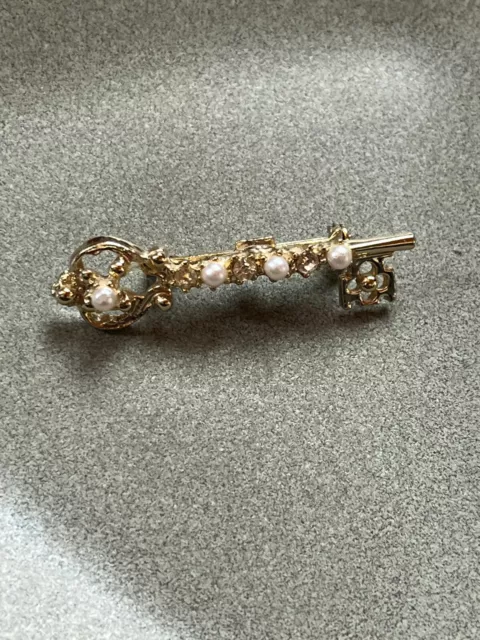 Vintage Small Goldtone Heart Shaped Skeleton Key w Faux white Pearls & Rhineston