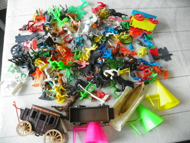 Lot Petits soldats  Divers Vintage Plastique Collection