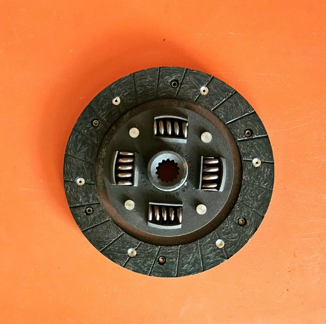 Kubota Kupplungsscheibe B5000,B5001,B6000,B6001,B7000,B7001,B1200,B1400,B1402,