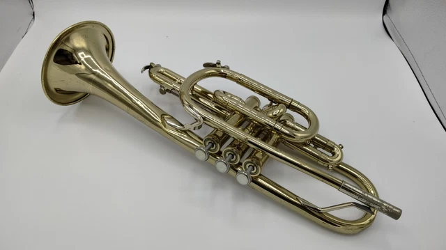 Vintage BUNDY Cornet And Case Trumpet Needs work, As is.