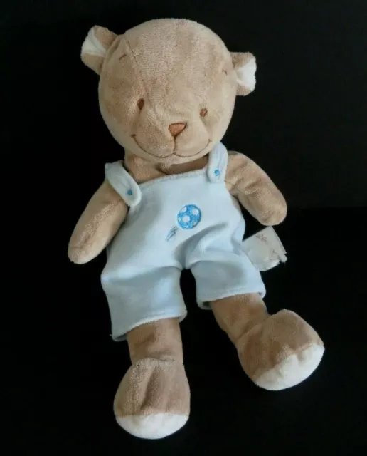 *. DOUDOU PELUCHE BENGY OURS beige salopette bleu ballon de foot 27cm - TBE