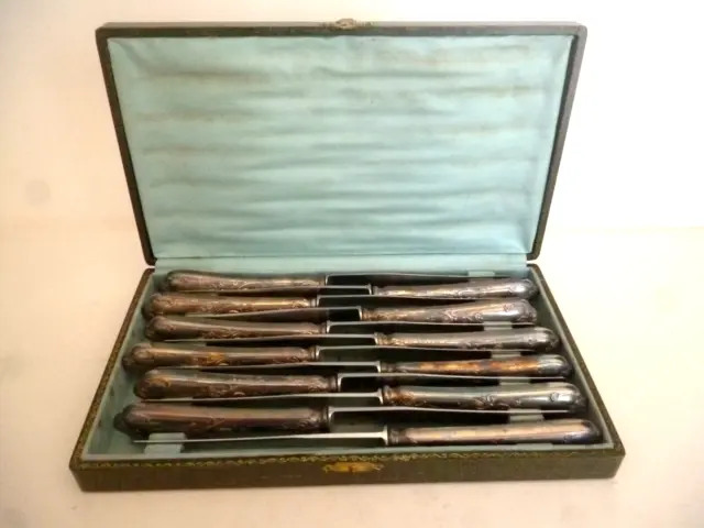 12 Couteaux de Table Métal Argenté & Inox de Style Louis XV