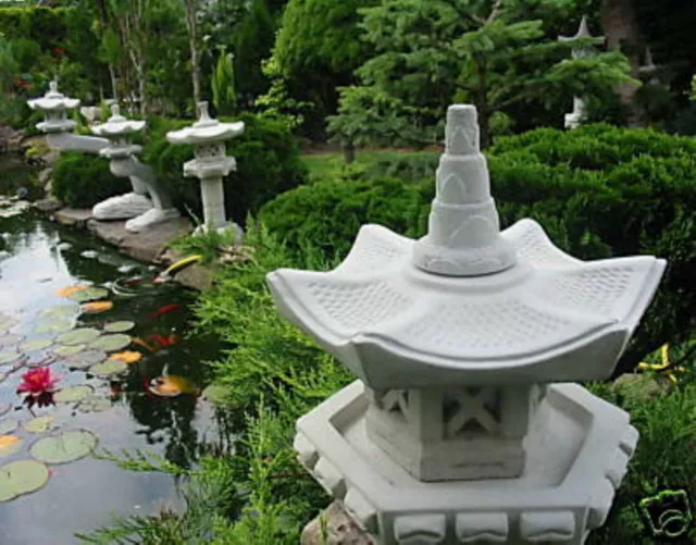 Japanische Steinlaterne -- Vogelhaus -- Gartendekoration Koiteich Steinguß