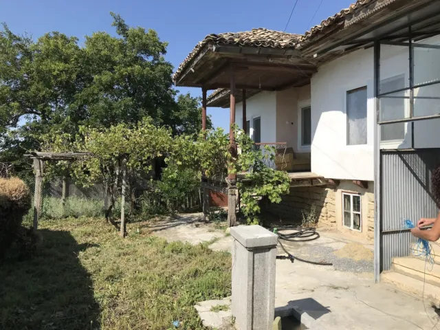 House In Bulgaria  - Shumen Province In The Municipality of Nikola Koslevo