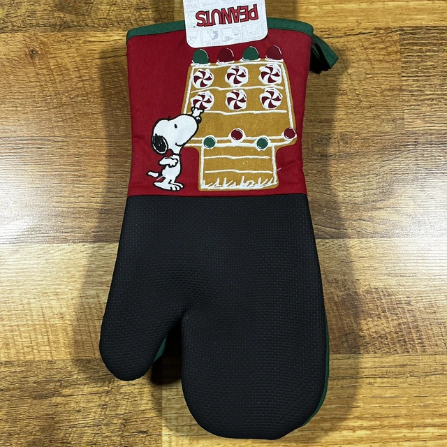 PAQUETE DE 2 PEANUTS Snoopy horno de gran tamaño guantes Navidad pan de jengibre casa NUEVO