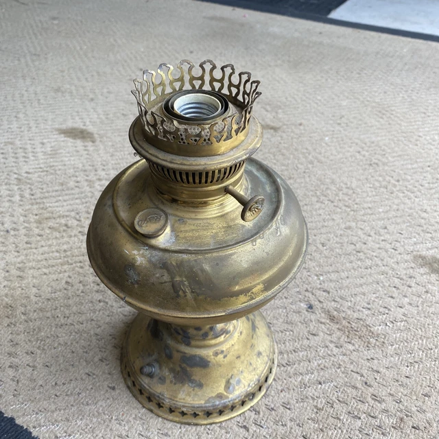 VINTAGE ANTIQUE RAYO Brass Oil Lamp / Electric For Parts Or Repair 19.