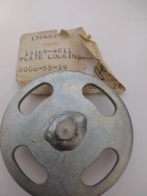 Kawasaki 13169-4011 Locking Plate KLT200 ATV NOS New