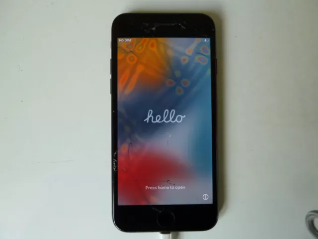 Apple iPhone 7 - 32GB - Black (Unlocked) A1778 (GSM) Cracked Screen Works fine.