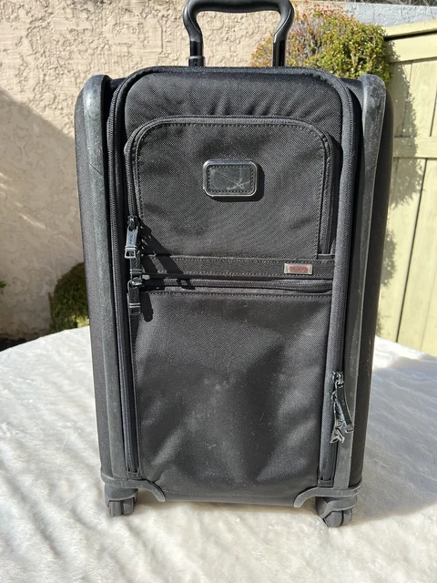 TUMI Alpha 3 International Dual Access 4 wheeled Carry On Suitcase black Spinner 2