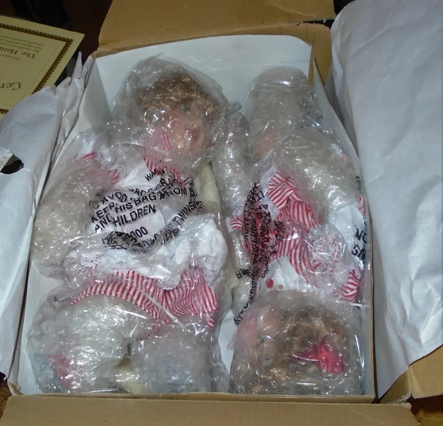 Heritage Signature Collection Porcelain Dolls Candy Cane Twins Merry & Carol