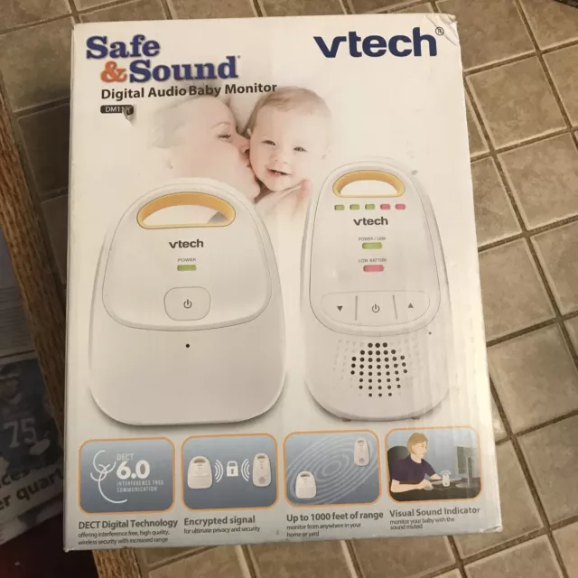 VTech Safe And Sound Digital Audio Baby Monitor DM111