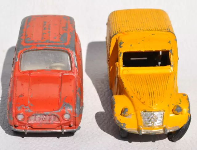 DINKY TOYS Meccano - Renault 4L ref.518 et Citroën 2cv La Poste