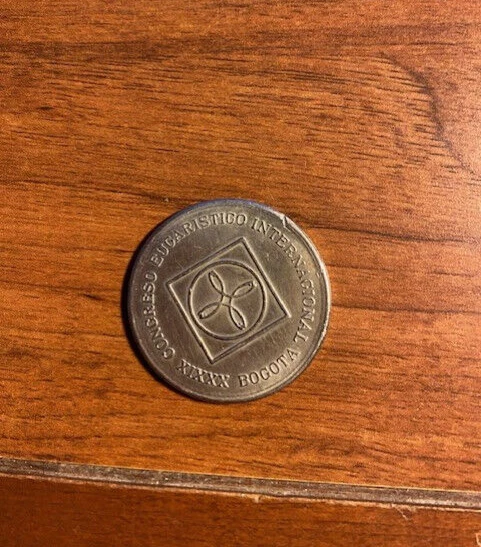Colombia 5 Pesos 1968 Int. Eucharistic Congress Commemorative CN 1.4" Dia KM#230