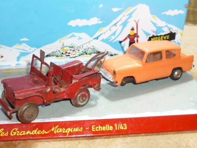 Ancienne Jeep Polichinelle Willys Bleue Avec Sirène - Jouet Enfant - Occasion