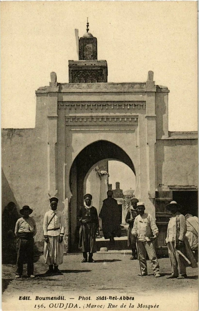 CPA AK MAROC OUDJDA - Rue de la Mosquée (281201)