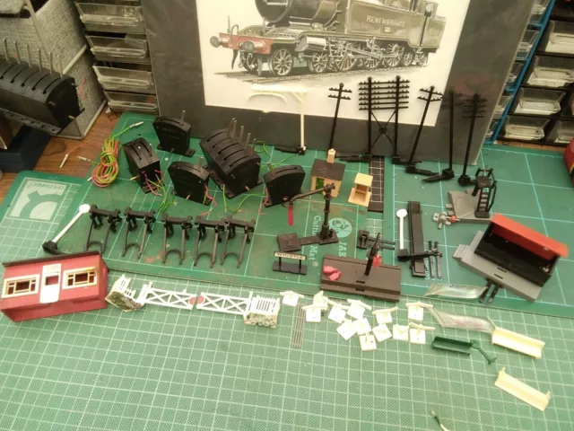 oo Gauge Job Lot Of hornby Switch Levers,Buffer Stop & Accessories