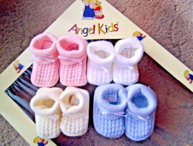 Newborn + Baby Blue/Pink/White Boy/Girl Acrylic Knitted Bow Bootee/Booties Socks