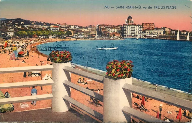 83  Saint Raphael  Vu De Frejus Plage