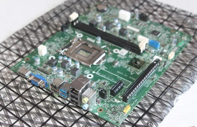 Carte Mère Dell Optiplex 3010 MS0520/CN‑04P49 + Core i3‑3220 + Dissipateur