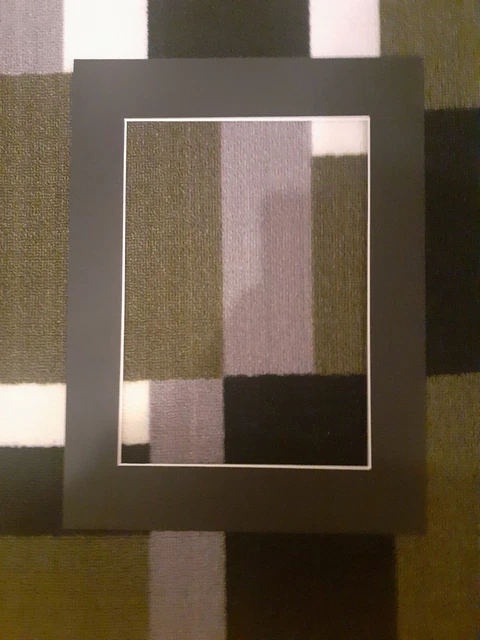 16 X 12 Inch Black or White Reversalable Picture/ Photo Mount for A4