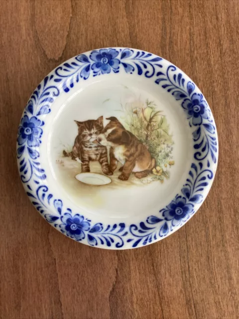 Kitty Cat Dog Trinket Dish Plate Soap Porcelain 4.25” Blue White Vtg