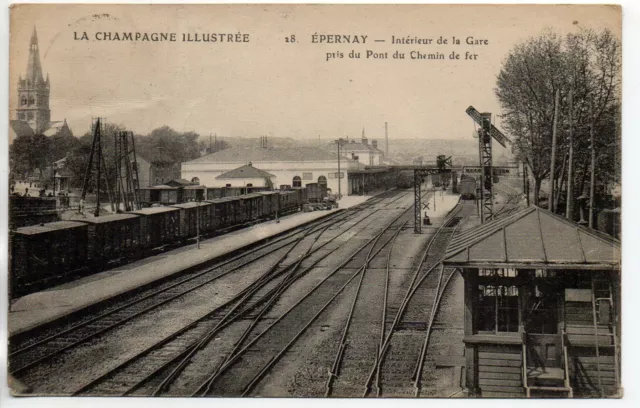 EPERNAY - Marne - CPA 51 - Gare Trains - vue prise du pont de chemin de fer 2