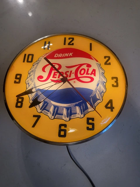Pepsi Cola Soda Round Lighted Clock.