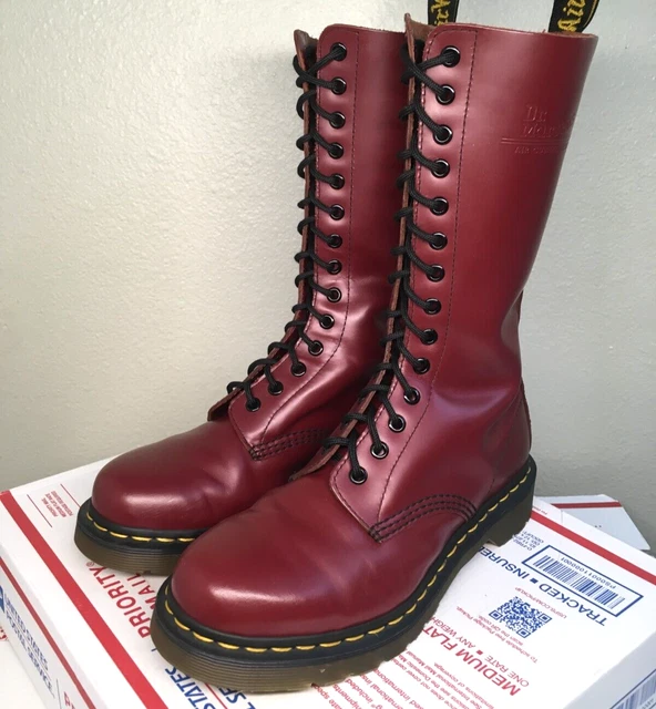 Harley quinn doc martens on sale