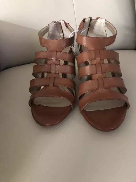 Bandolino Sandals