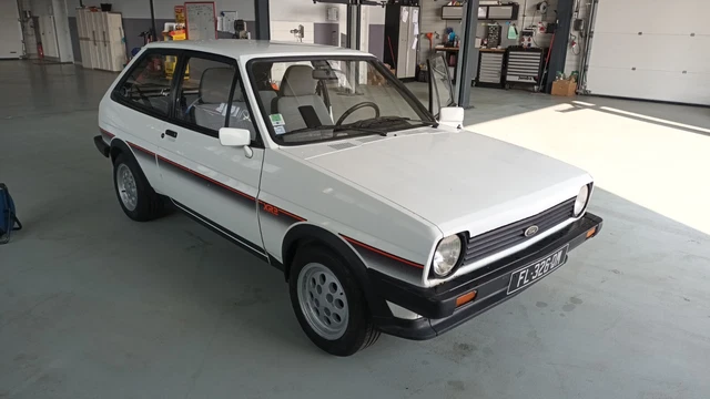 Ford fiesta xr2 mk1 6