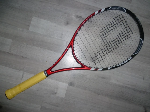 Icône De Raquettes De Tennis Sur Fond Blanc. Raquettes Et Balle De