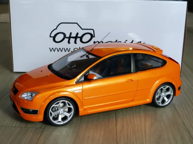 Miniature Ford Focus MK2 ST 225 - Orange - Ottomobile 1/18 - NEUVE
