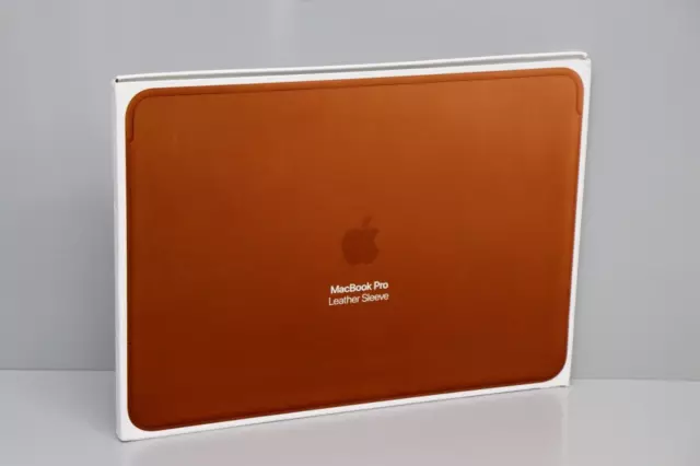 Apple Leather Sleeve Lederhülle Saddle Brown / Braun für MacBook Pro 15 Zoll TOP